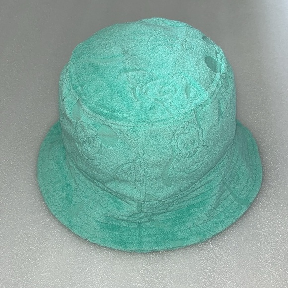 🆕 Disney Parks Bucket Hat Disney Characters Plush/Terry Green One Size - Picture 6 of 16